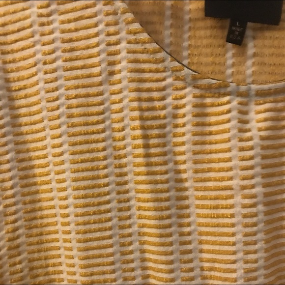 Yellow blouse - Picture 3 of 4